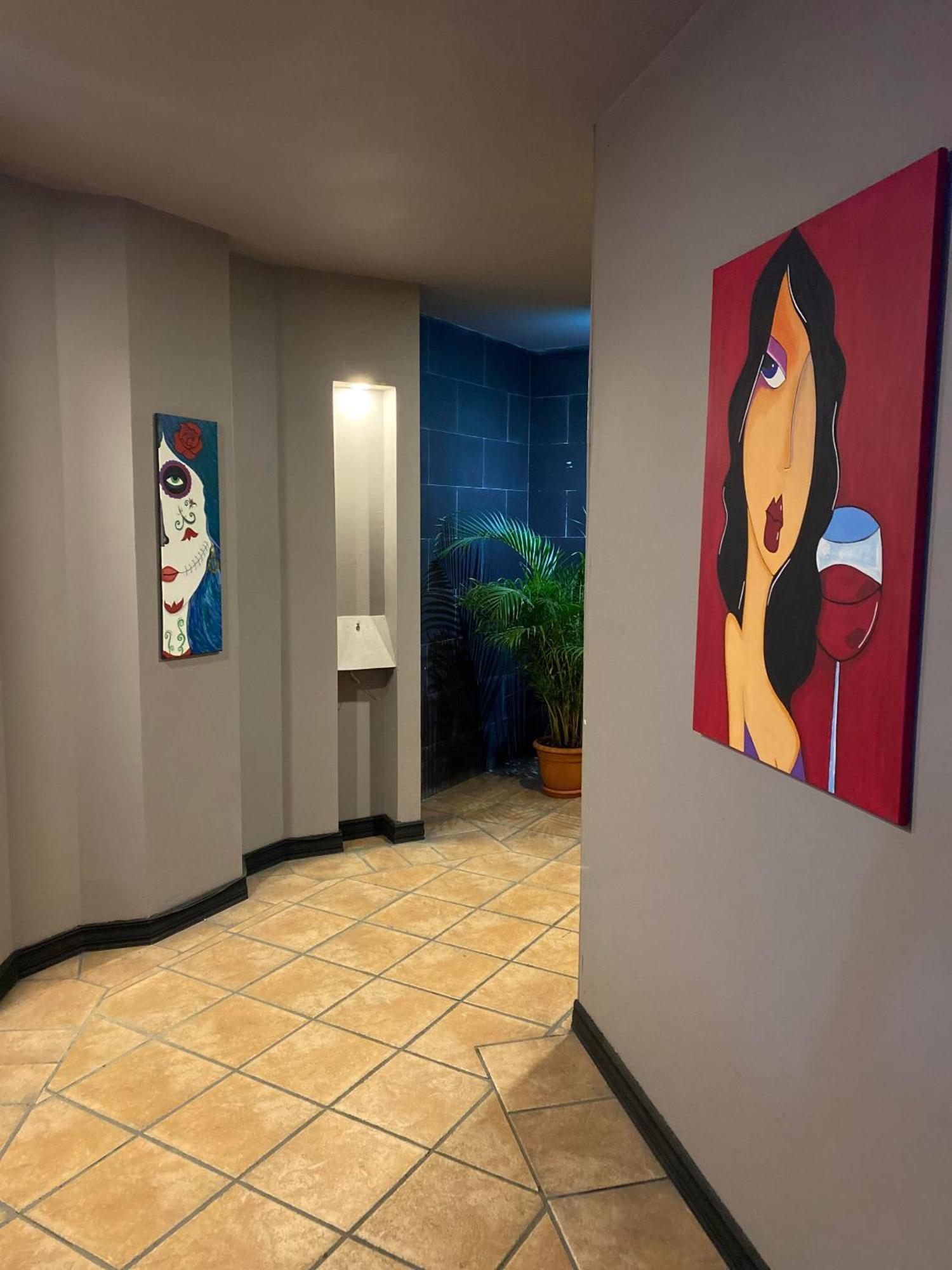 Alajuela Backpackers Airport Hostel エクステリア 写真
