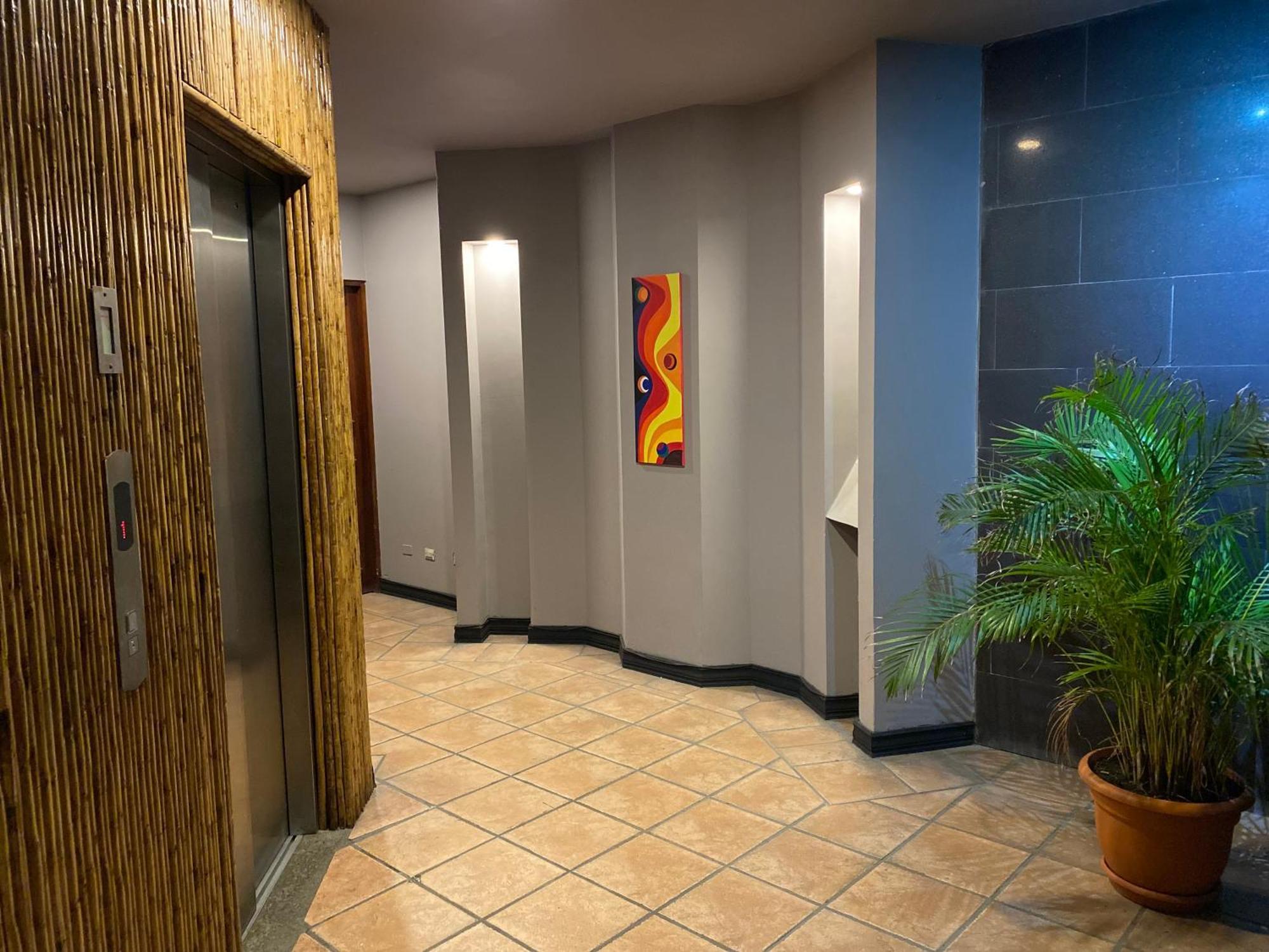 Alajuela Backpackers Airport Hostel エクステリア 写真