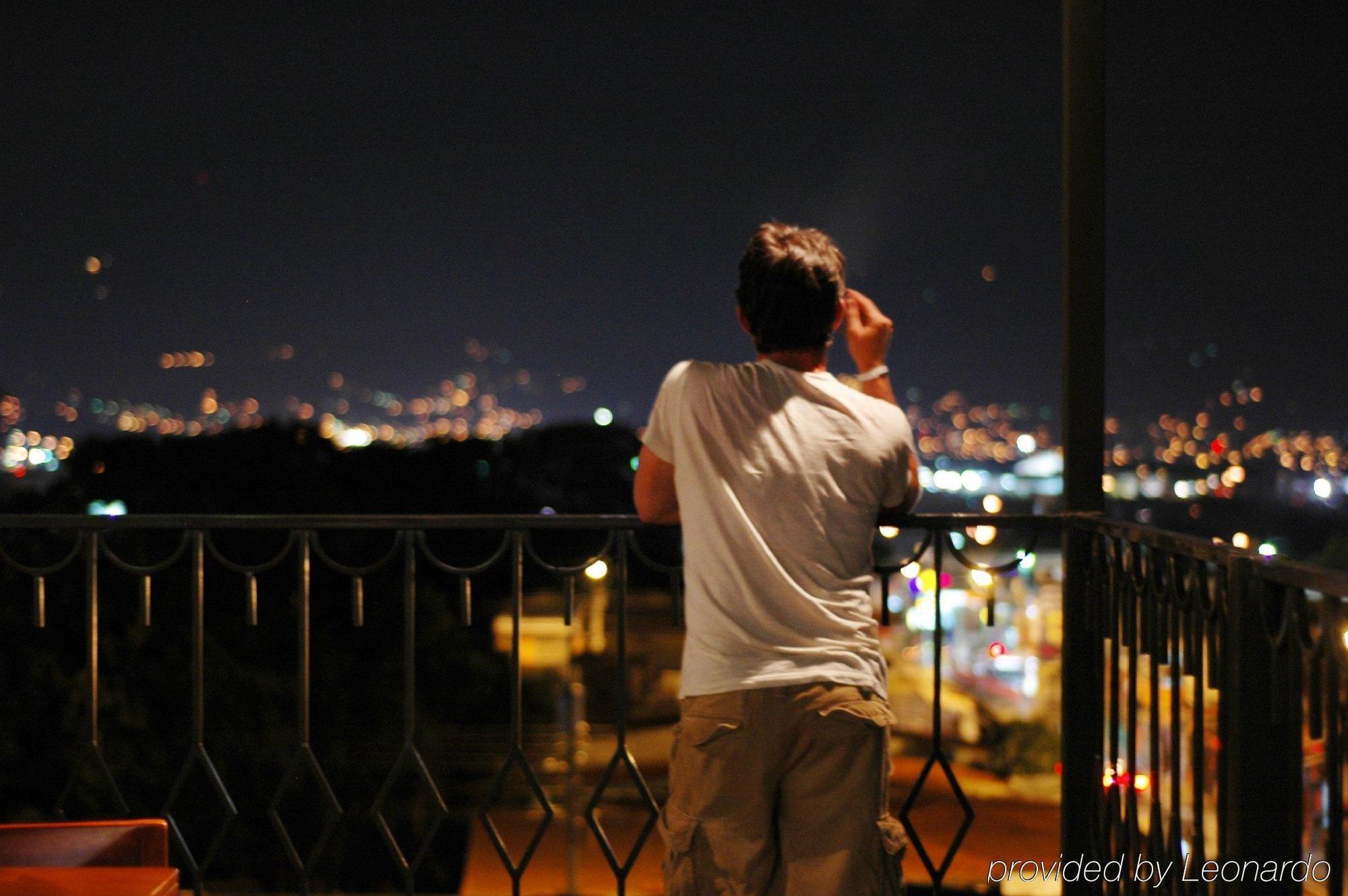 Alajuela Backpackers Airport Hostel エクステリア 写真