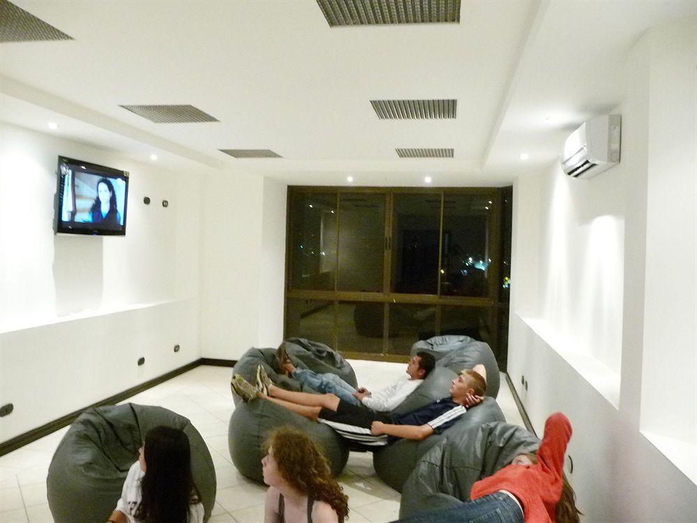 Alajuela Backpackers Airport Hostel エクステリア 写真
